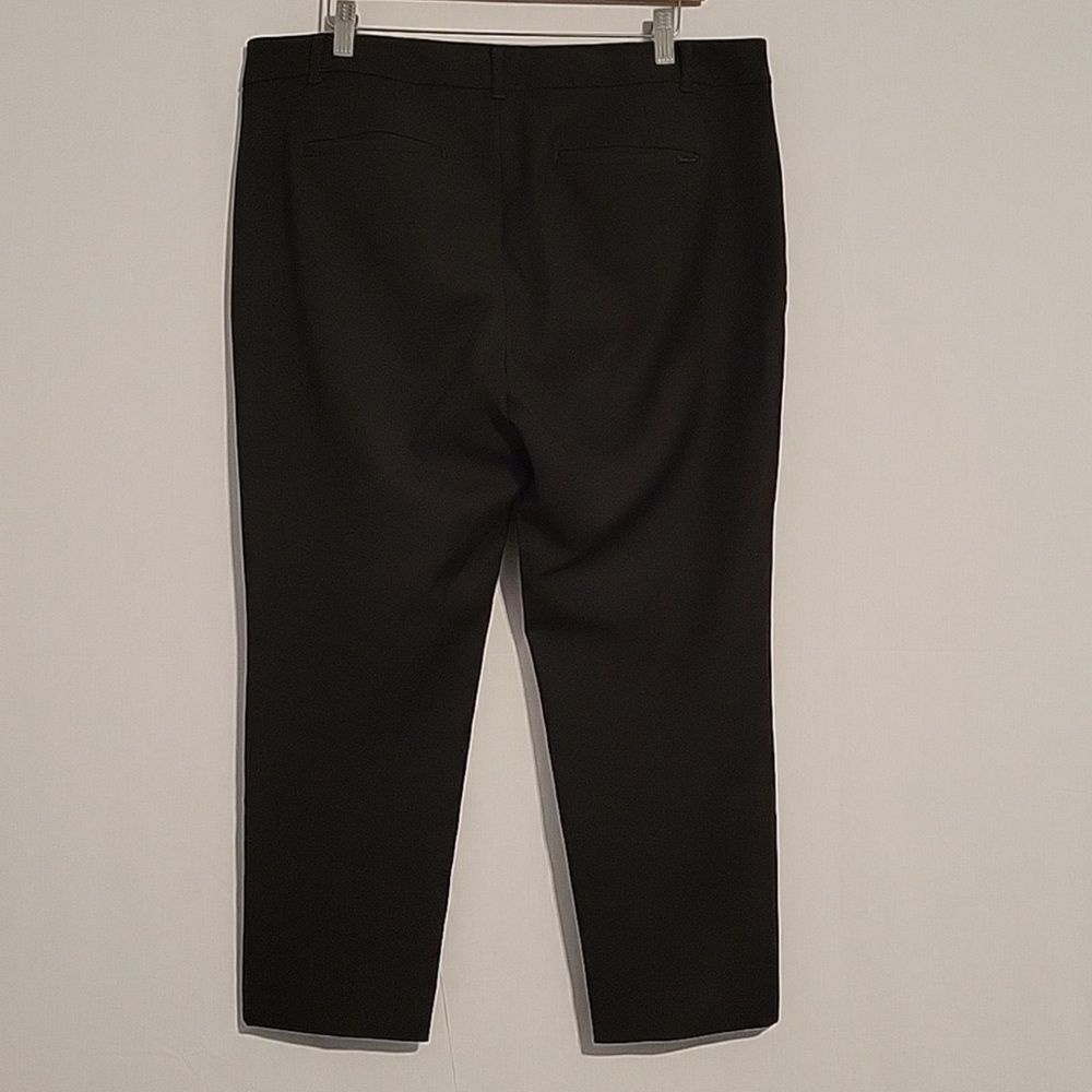White House Black Market Petite 14P black slim ankle pants